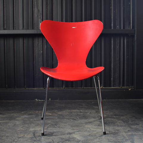 セブンチェア 赤色１