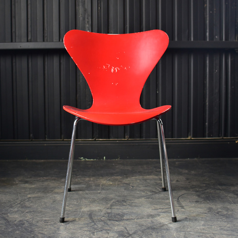 セブンチェア 赤色２