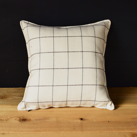 クッション（小）白色チェック