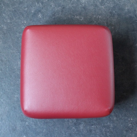 子ども用オットマン 【fake leather /red】キッズスツール