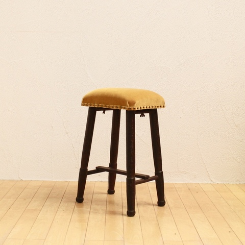 used リメイク　山吹色のスツール　長方形