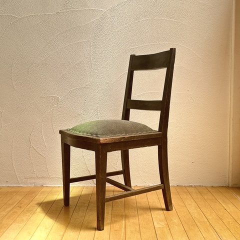 usedリメイクチェア　アンティーク　鋲